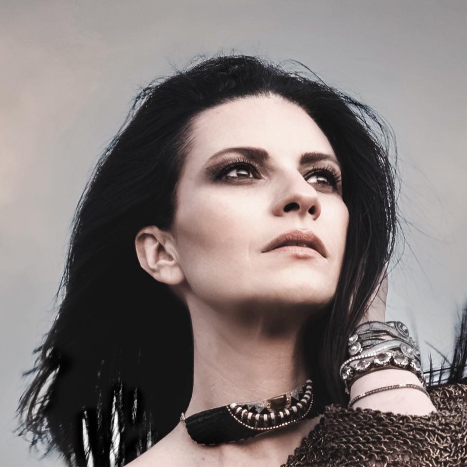 Laura Pausini: Giọng ca Italy được FIFA chọn cho lễ bế mạc World Cup 2026 - Ảnh 1. Laura Pausini: Giọng ca Italy được FIFA chọn cho lễ bế mạc World Cup 2026 - Ảnh 1.