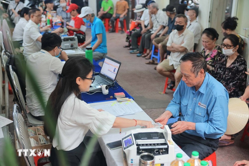 Chốt phương án tăng lương tối thiểu vùng bình quân 7,8% từ ngày 1/1/2027 - Ảnh 1.