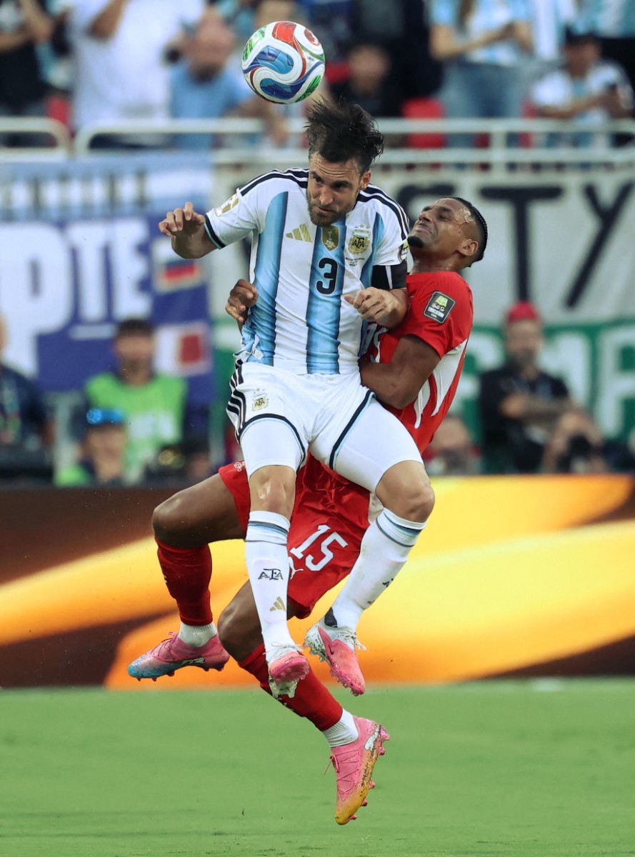 Cuộc chiến ngôi sao Tây Ban Nha vs Argentina: Messi đối đầu Laporte, Yamal đọ sức Tagliafico - Ảnh 6. Cuộc chiến ngôi sao Tây Ban Nha vs Argentina: Messi đối đầu Laporte, Yamal đọ sức Tagliafico - Ảnh 6.