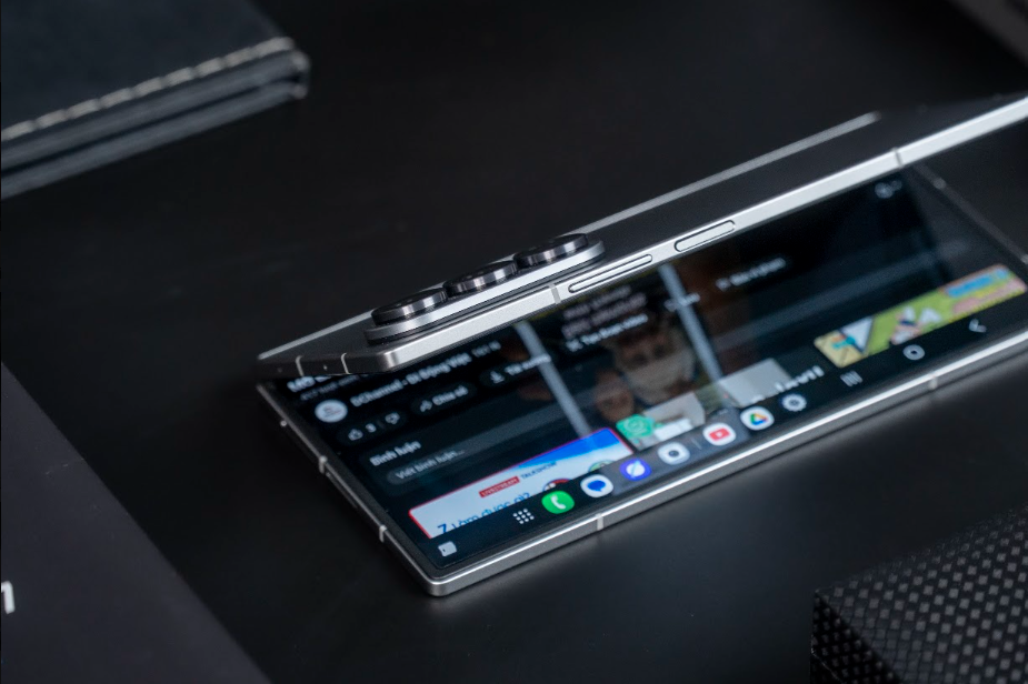 Mỏng đến mức nào là đủ? Cuộc đua đưa điện thoại gập nhẹ như một chiếc smartphone thường - Ảnh 3. Mỏng đến mức nào là đủ? Cuộc đua đưa điện thoại gập nhẹ như một chiếc smartphone thường - Ảnh 3.