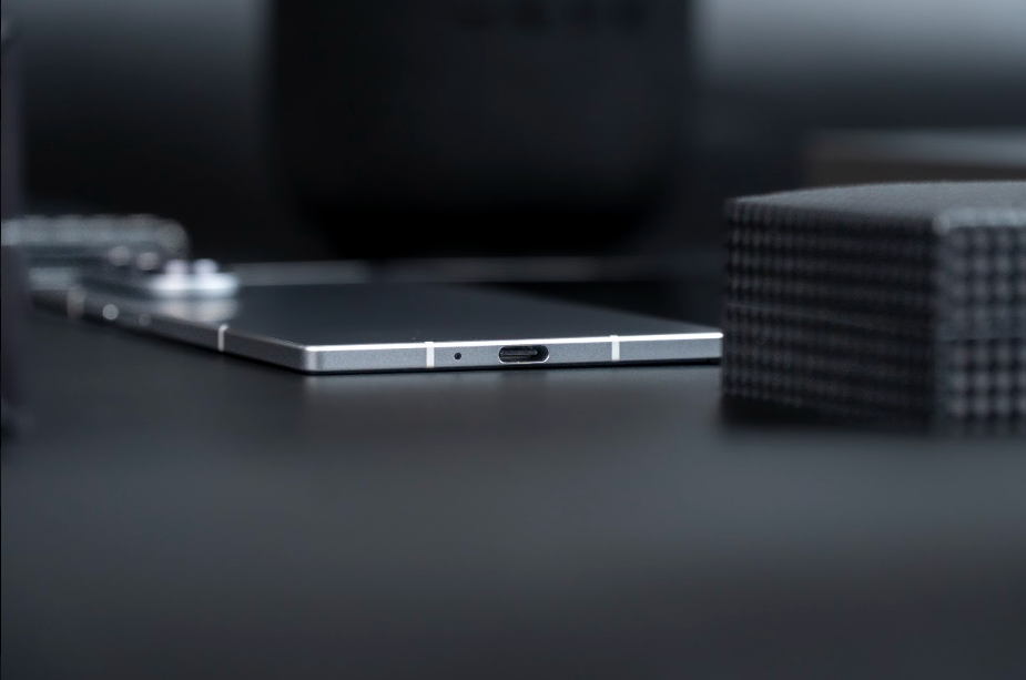 Mỏng đến mức nào là đủ? Cuộc đua đưa điện thoại gập nhẹ như một chiếc smartphone thường - Ảnh 4. Mỏng đến mức nào là đủ? Cuộc đua đưa điện thoại gập nhẹ như một chiếc smartphone thường - Ảnh 4.