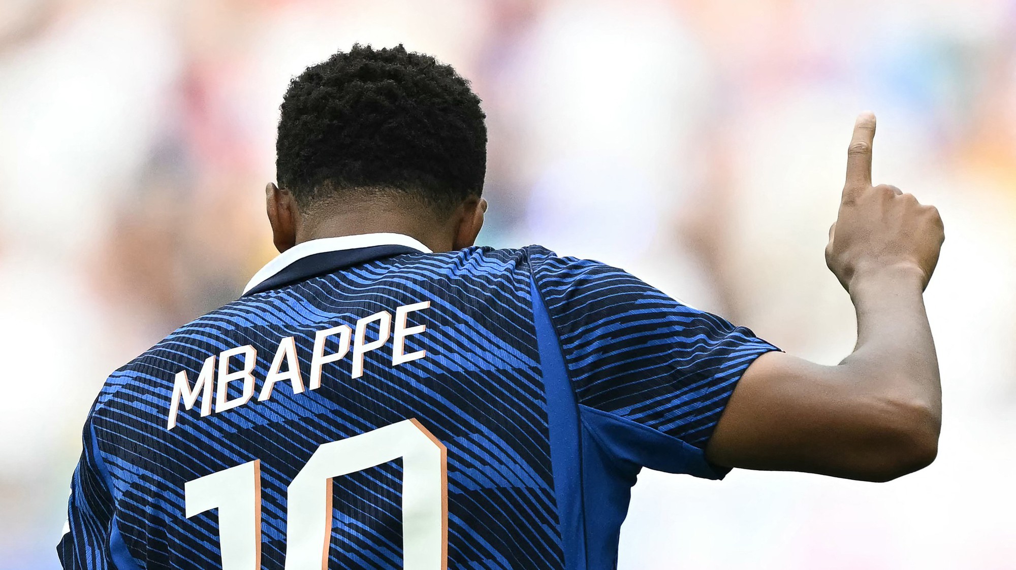 Lịch sử cay đắng của Mbappe
