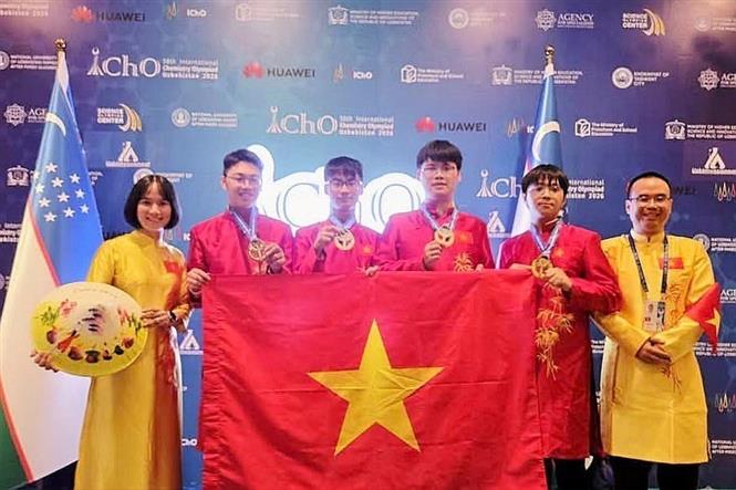 Học sinh Việt Nam đoạt Huy chương Vàng, Bạc tại Olympic Hóa học và Olympic Sinh học quốc tế - Ảnh 1. Học sinh Việt Nam đoạt Huy chương Vàng, Bạc tại Olympic Hóa học và Olympic Sinh học quốc tế - Ảnh 1.