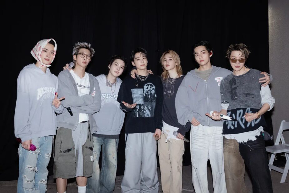 BTS bước vào chương mới: Hội nghị học thuật toàn cầu giải mã tương lai của Hallyu - Ảnh 2. BTS bước vào chương mới: Hội nghị học thuật toàn cầu giải mã tương lai của Hallyu - Ảnh 2.