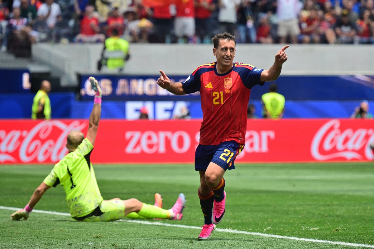Đội hình dự kiến Bồ Đào Nha vs Tây Ban Nha (vòng 1/8 World Cup 2026): Ronaldo đối đầu Yamal - Ảnh 2. Đội hình dự kiến Bồ Đào Nha vs Tây Ban Nha (vòng 1/8 World Cup 2026): Ronaldo đối đầu Yamal - Ảnh 2.