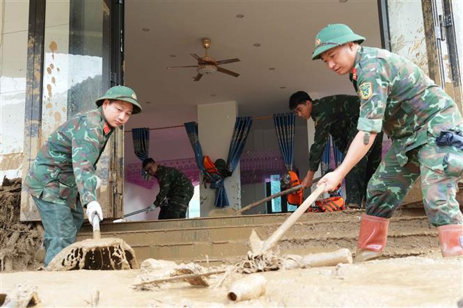 Điểm tựa của người dân vùng lũ Mường Than - Ảnh 5.