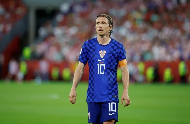 Tin nóng thể thao sáng 24/7: Chủ tịch FIFA bị yêu cầu thừa nhận sai lầm vụ 'xóa thẻ' ở World Cup 2026 - Ảnh 3.