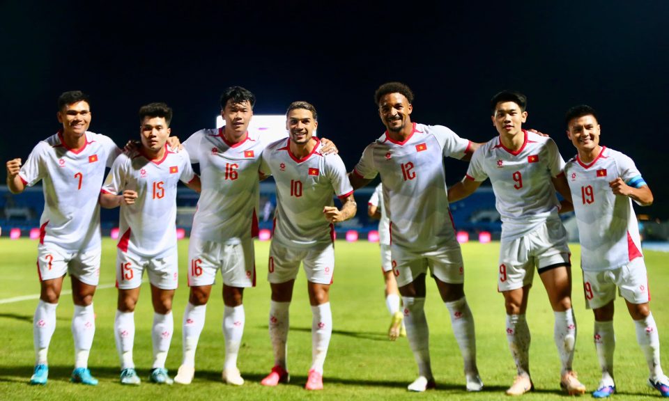 Báo Hàn Quốc: 'Kim Sang Sik giúp tuyển Việt Nam thắng 7-0 ở trận ra quân Hyundai Cup' - Ảnh 1. Báo Hàn Quốc: 'Kim Sang Sik giúp tuyển Việt Nam thắng 7-0 ở trận ra quân Hyundai Cup' - Ảnh 1.