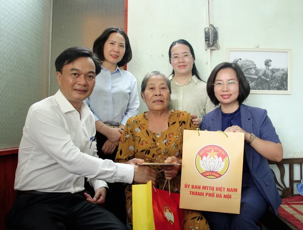 Hà Nội: Lan tỏa đạo lý “Uống nước nhớ nguồn” trên các nền tảng số - Ảnh 2. Hà Nội: Lan tỏa đạo lý “Uống nước nhớ nguồn” trên các nền tảng số - Ảnh 2.