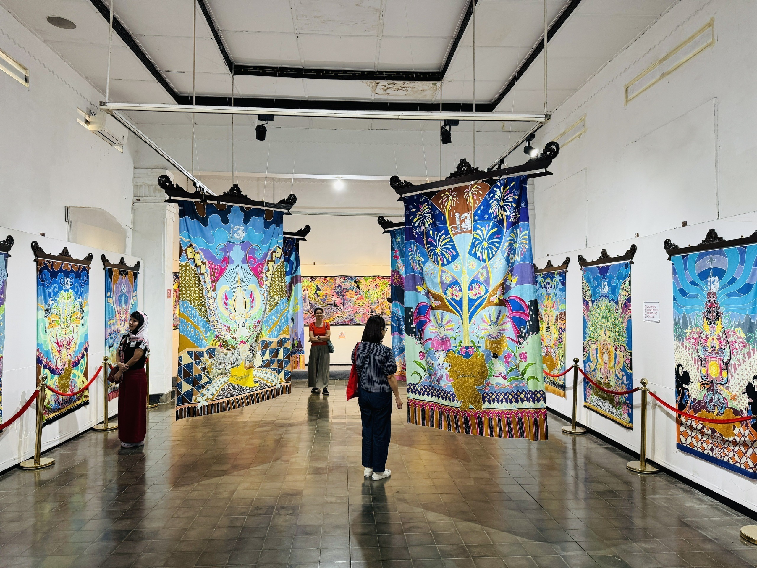 Bảo tàng Batik Pekalongan, lưu giữ và trao truyền di sản văn hóa Indonesia - Ảnh 2.