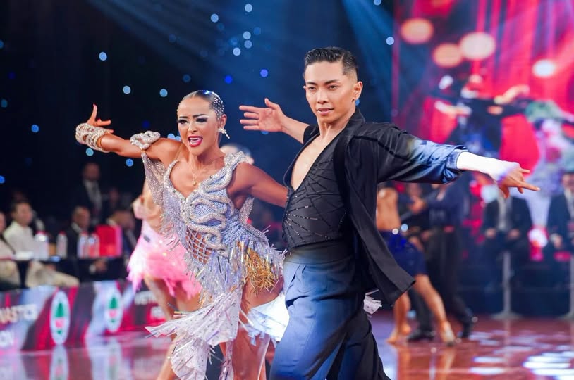 Khiêu vũ thể thao Việt Nam giành thêm huy chương tại WDSF Malaysia Open - Ảnh 1.