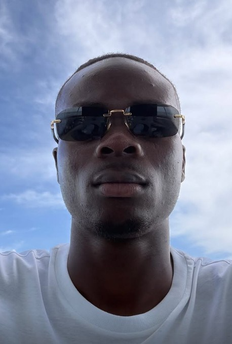 Bukayo Saka gây bất ngờ với diện mạo mới sau World Cup 2026 - Ảnh 1.