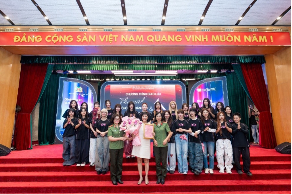 "Em xinh say hi" nhận giải Chương trình truyền hình của năm tại BSI Awards 2026 - Ảnh 3. "Em xinh say hi" nhận giải Chương trình truyền hình của năm tại BSI Awards 2026 - Ảnh 3.