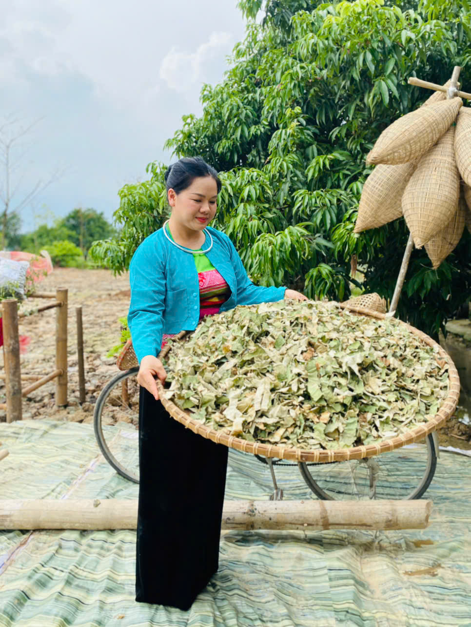 Muốn giữ văn hóa Mường, trước hết phải còn người sống cùng - Ảnh 8. Muốn giữ văn hóa Mường, trước hết phải còn người sống cùng - Ảnh 8.