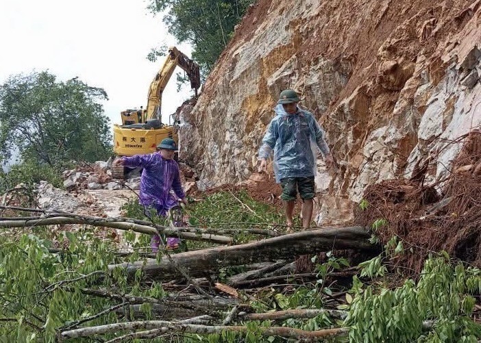Hoàn lưu bão số 1 gây nhiều thiệt hại tại Lào Cai, Cao Bằng - Ảnh 1. Hoàn lưu bão số 1 gây nhiều thiệt hại tại Lào Cai, Cao Bằng - Ảnh 1.