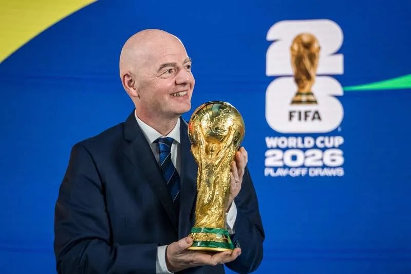 Chủ tịch FIFA đã thảo luận với Tổng thống Donald Trump trước khi ra phán quyết về ngôi sao ĐT Mỹ - Ảnh 1. Chủ tịch FIFA đã thảo luận với Tổng thống Donald Trump trước khi ra phán quyết về ngôi sao ĐT Mỹ - Ảnh 1.