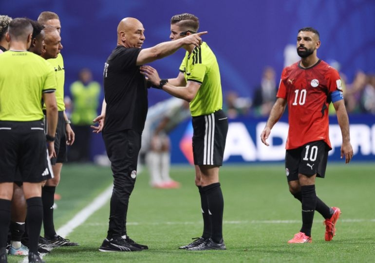 FIFA tạo thay đổi về VAR ở World Cup 2026 sau những chỉ trích - Ảnh 1. FIFA tạo thay đổi về VAR ở World Cup 2026 sau những chỉ trích - Ảnh 1.