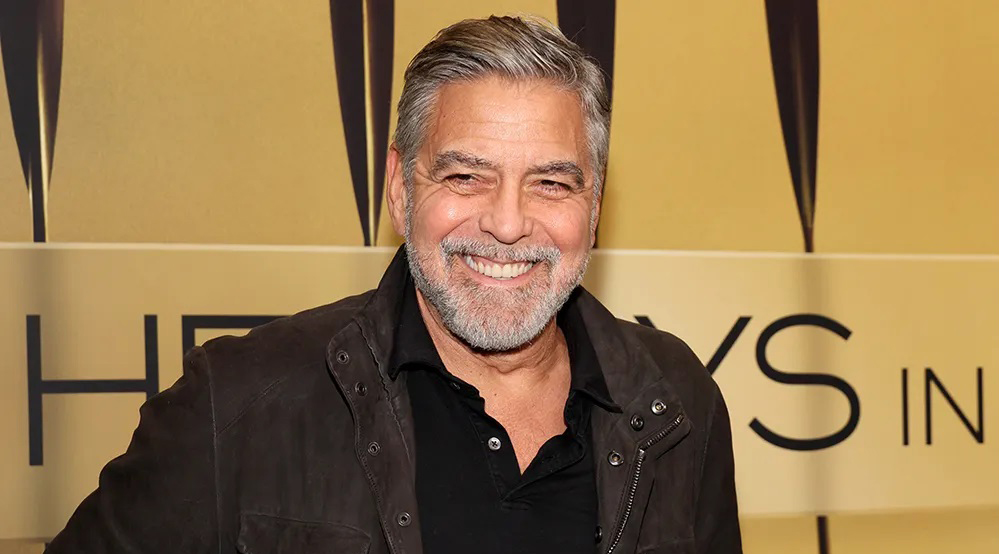 George Clooney: Chưa bao giờ ngừng tìm kiếm những vai diễn có ý nghĩa - Ảnh 9. George Clooney: Chưa bao giờ ngừng tìm kiếm những vai diễn có ý nghĩa - Ảnh 9.