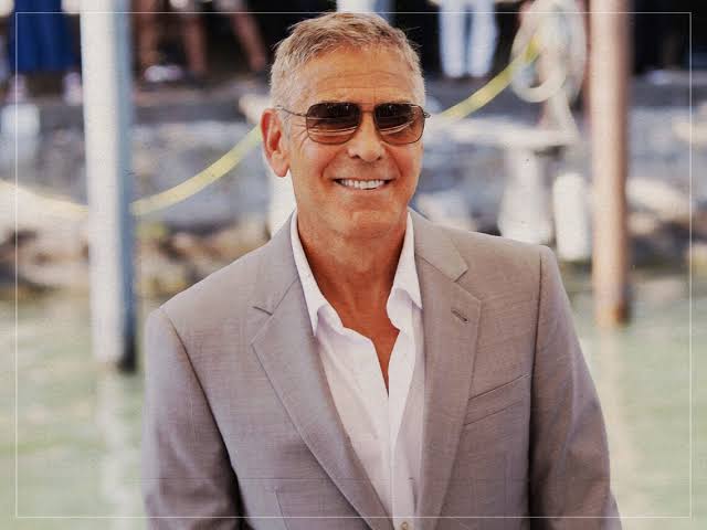 George Clooney: Chưa bao giờ ngừng tìm kiếm những vai diễn có ý nghĩa - Ảnh 5. George Clooney: Chưa bao giờ ngừng tìm kiếm những vai diễn có ý nghĩa - Ảnh 5.