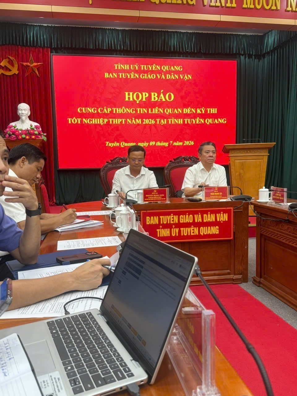 Khởi tố 4 đối tượng liên quan đến Kỳ thi tốt nghiệp THPT năm 2026 tại Tuyên Quang - Ảnh 1.