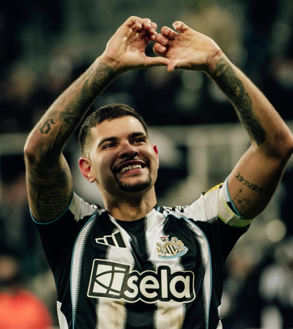 Tin chuyển nhượng 1/8: Arsenal đạt thỏa thuận chiêu mộ Bruno Guimaraes, MU hỏi mua Conceicao - Ảnh 1. Tin chuyển nhượng 1/8: Arsenal đạt thỏa thuận chiêu mộ Bruno Guimaraes, MU hỏi mua Conceicao - Ảnh 1.
