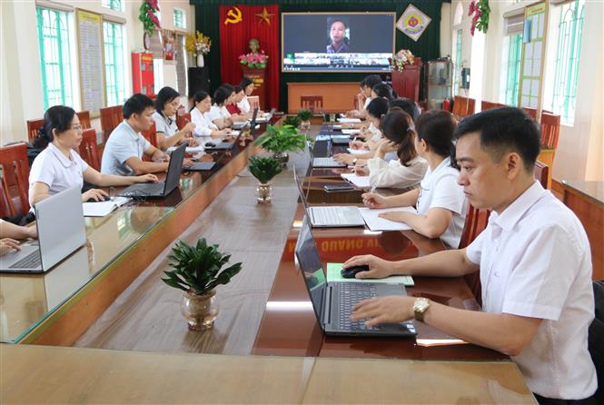 Bộ Giáo dục và Đào tạo yêu cầu địa phương bảo đảm đủ giáo viên sau sắp xếp trường học - Ảnh 2.