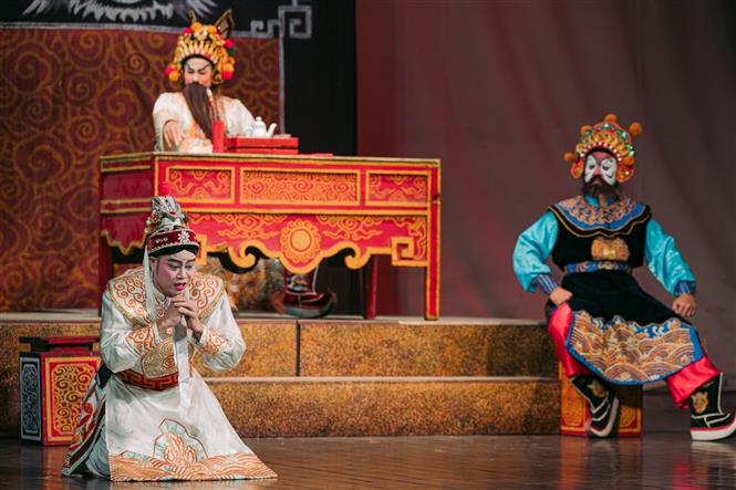 Sân khấu Tuồng góp thêm sắc màu cho du lịch văn hóa về đêm tại Hà Nội - Ảnh 16.