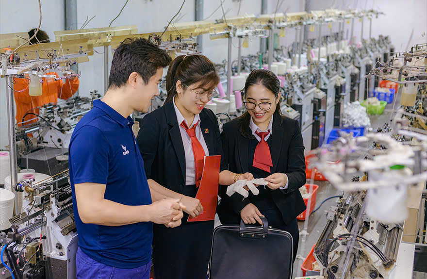 Agribank tiên phong triển khai chương trình tín dụng ưu đãi 70.000 tỷ đồng hướng đến các động lực tăng trưởng kinh tế và doanh nghiệp nhỏ và vừa - Ảnh 3.