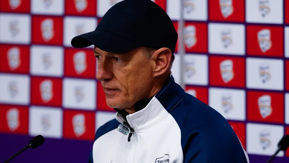 HLV Adelaide United đánh giá cao CAHN: 'Một đội bóng xuất sắc, rất mạnh' - Ảnh 1. HLV Adelaide United đánh giá cao CAHN: 'Một đội bóng xuất sắc, rất mạnh' - Ảnh 1.