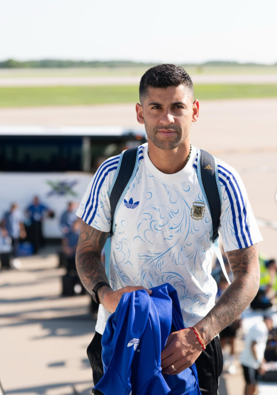 Tin chuyển nhượng 13/8: Chelsea ra “tối hậu thư” cho Man City vụ Enzo Fernandez; Atletico đạt thỏa thuận chiêu mộ Romero - Ảnh 2.