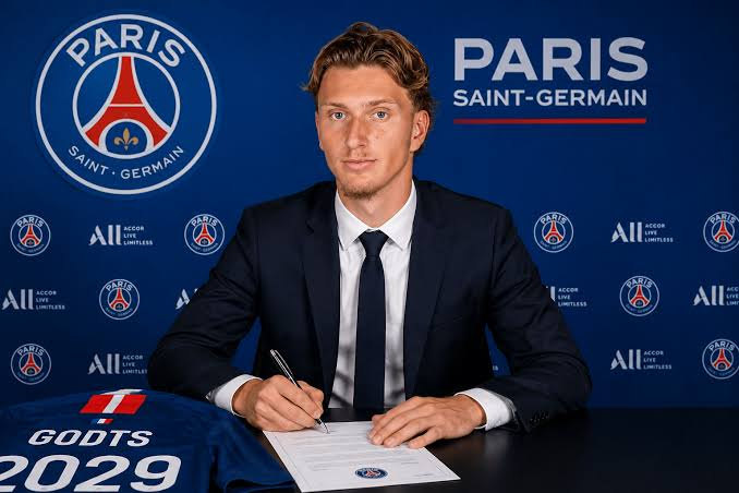 Tin chuyển nhượng hôm nay ngày 16/8: PSG chi 55 triệu euro chiêu mộ tài năng trẻ Bỉ; Arsenal và MU tranh nhau sao Bremen - Ảnh 4. Tin chuyển nhượng hôm nay ngày 16/8: PSG chi 55 triệu euro chiêu mộ tài năng trẻ Bỉ; Arsenal và MU tranh nhau sao Bremen - Ảnh 4.