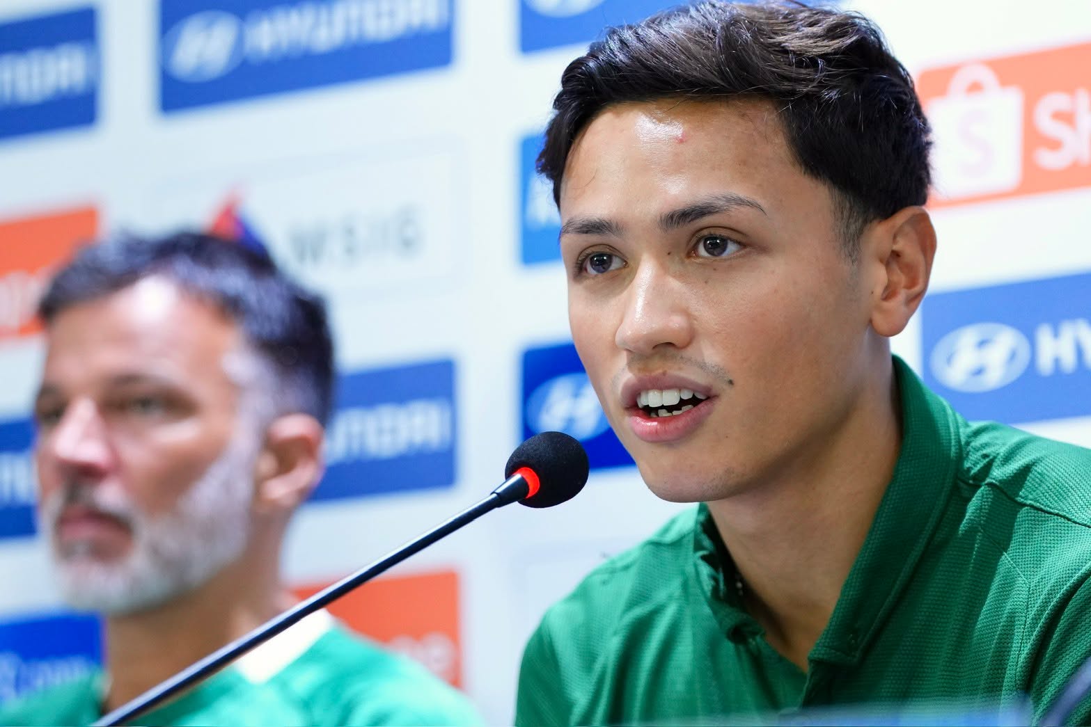 HLV Thái Lan: 'Hãy coi tỷ số vẫn là 0-0, trận lượt về gặp Singapore như một trận chung kết' - Ảnh 2.