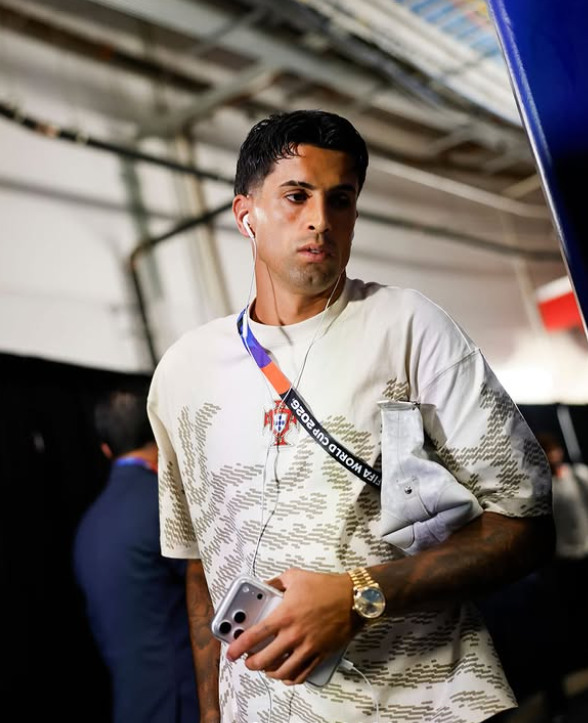 Tin chuyển nhượng 17-8: Barca đạt thỏa thuận mua Rodri; Real Madrid nhắm Zubimendi - Ảnh 2.