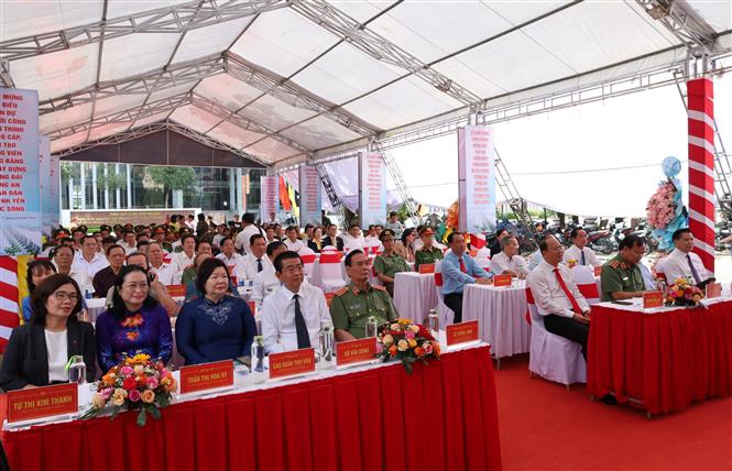 Kiến tạo không gian văn hóa, kiến trúc hiện đại tại cực Nam của Tổ quốc - Ảnh 2.
