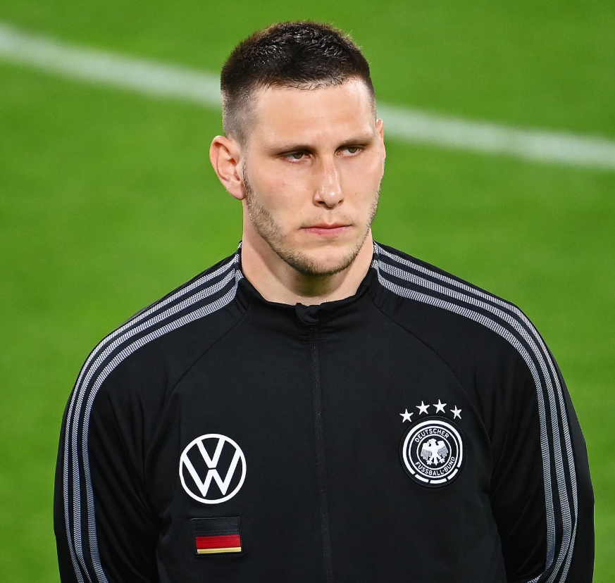 Cựu vô địch Champions League gây sốc: Mới giải nghệ 3 tháng đã trở lại, xuống chơi ở giải hạng 9 Đức - Ảnh 2. Cựu vô địch Champions League gây sốc: Mới giải nghệ 3 tháng đã trở lại, xuống chơi ở giải hạng 9 Đức - Ảnh 2.