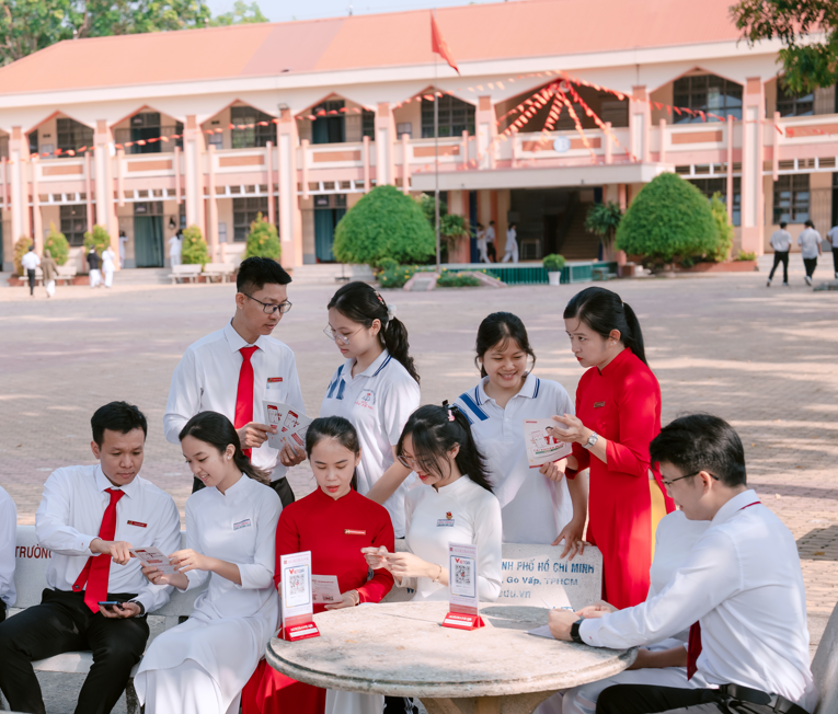 Agribank dành hơn 9 tỷ đồng ưu đãi sinh viên nhân dịp khai trường - Ảnh 1. Agribank dành hơn 9 tỷ đồng ưu đãi sinh viên nhân dịp khai trường - Ảnh 1.