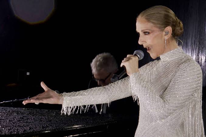 Céline Dion đứng dậy sau những năm tháng tưởng như không thể - Ảnh 8. Céline Dion đứng dậy sau những năm tháng tưởng như không thể - Ảnh 8.