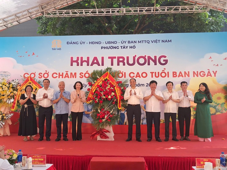 Chăm sóc người cao tuổi ban ngày ở Tây Hồ - Kỳ 3: Để tuổi già có thêm những ngôi nhà thứ hai - Ảnh 4.