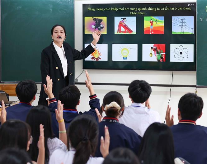 Đưa giáo dục trí tuệ nhân tạo (AI) vào trường phổ thông với 12 tiết học cốt lõi mỗi năm - Ảnh 1.