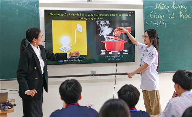 Đưa giáo dục trí tuệ nhân tạo (AI) vào trường phổ thông với 12 tiết học cốt lõi mỗi năm - Ảnh 2.