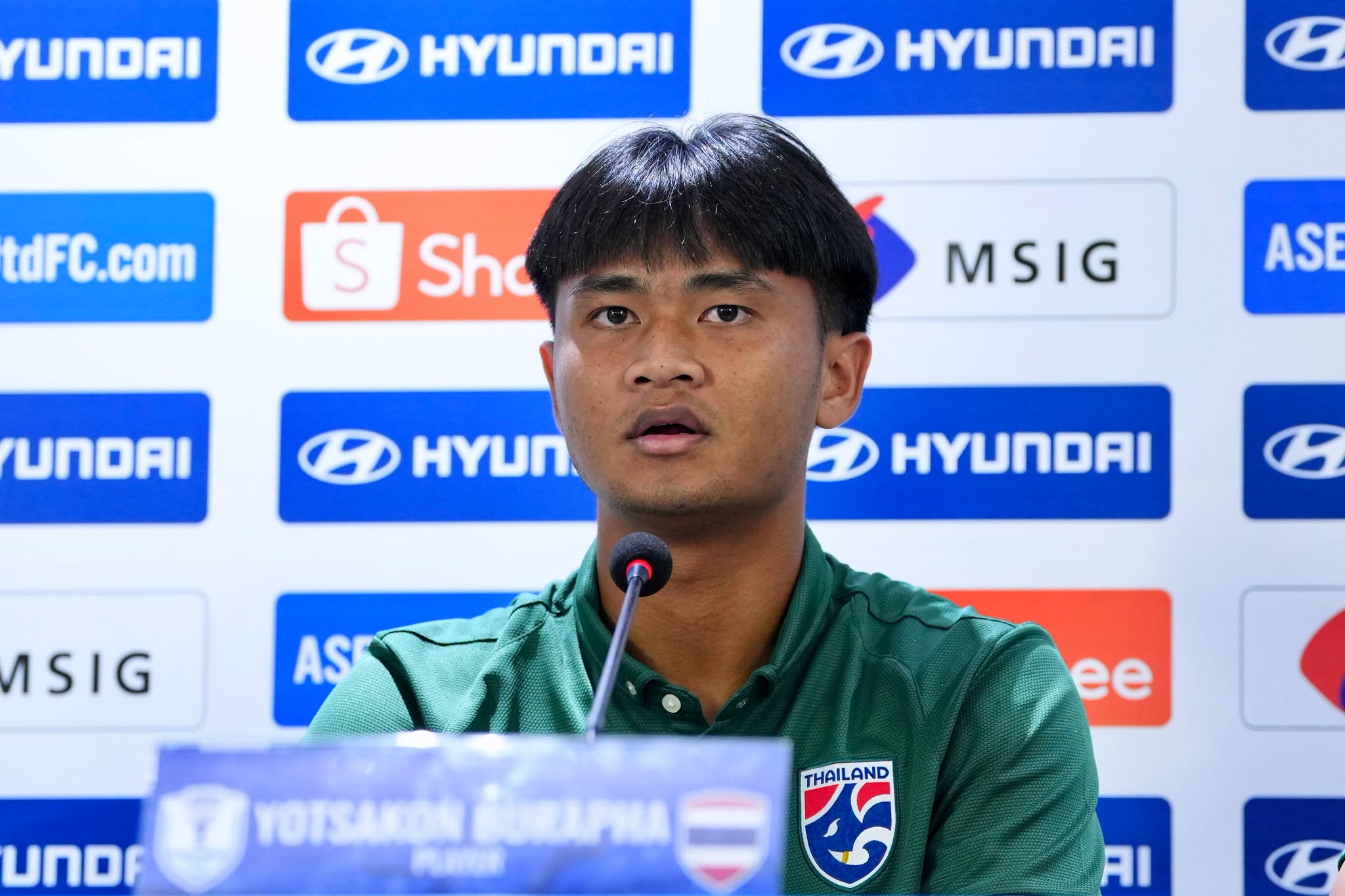 HLV Thái Lan: 'Áp lực phải thắng đè nặng lên đội tuyển Việt Nam' - Ảnh 3.