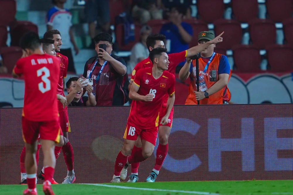 Tuyển Việt Nam thắng Thái Lan 2-0 ở chung kết lượt đi ASEAN Cup 2026. Ảnh: FAT Tuyển Việt Nam thắng Thái Lan 2-0 ở chung kết lượt đi ASEAN Cup 2026. Ảnh: FAT