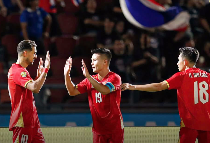 5 điểm rút ra khi ĐT Việt Nam thắng 2-0 trên đất Thái Lan - Ảnh 4. 5 điểm rút ra khi ĐT Việt Nam thắng 2-0 trên đất Thái Lan - Ảnh 4.