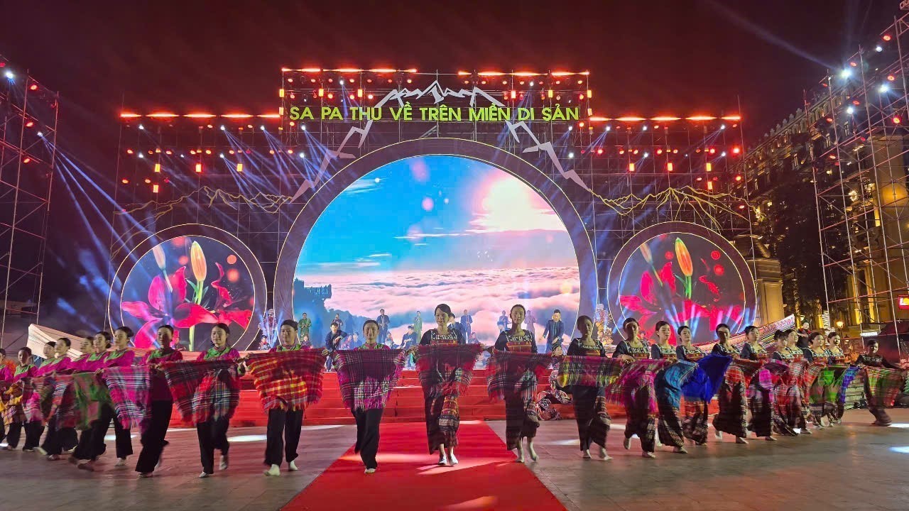 Khai mạc Lễ hội mùa thu Sa Pa năm 2026: Thu về trên miền di sản - Ảnh 1. Khai mạc Lễ hội mùa thu Sa Pa năm 2026: Thu về trên miền di sản - Ảnh 1.