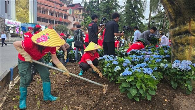 Xây dựng Sa Pa trở thành đô thị du lịch xanh, văn minh và hiện đại - Ảnh 4.