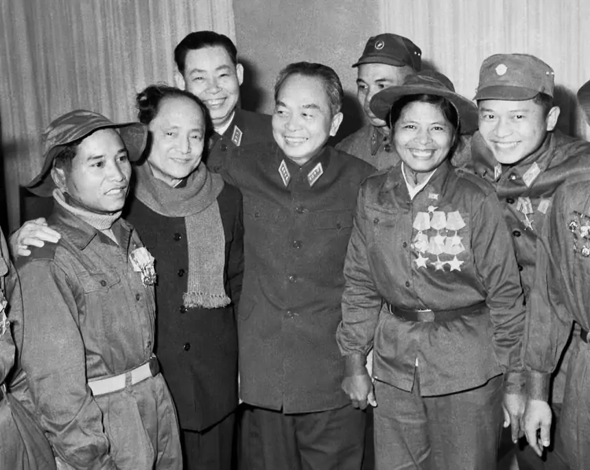 115 năm Ngày sinh Đại tướng Võ Nguyên Giáp (25/8/1911-25/8/2026): Nhà quân sự thiên tài, nhà văn hóa lớn - Ảnh 2. 115 năm Ngày sinh Đại tướng Võ Nguyên Giáp (25/8/1911-25/8/2026): Nhà quân sự thiên tài, nhà văn hóa lớn - Ảnh 2.
