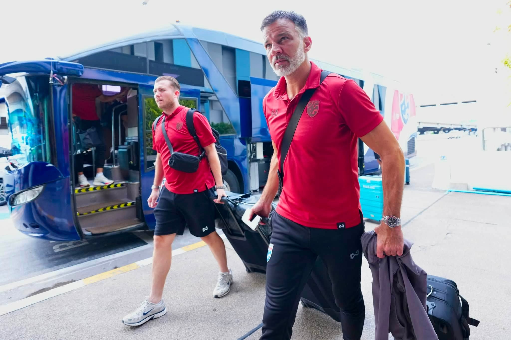 HLV Anthony Hudson: 'Chúng tôi không sang Việt Nam để đi du lịch' - Ảnh 1.