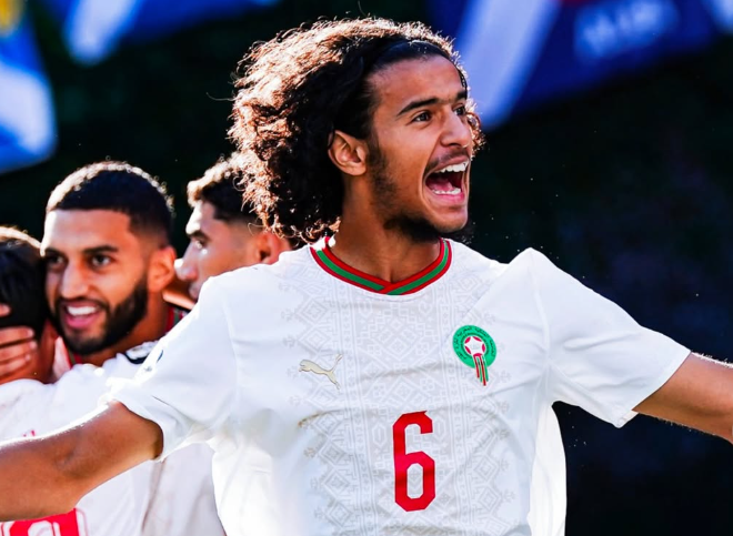 Vì sao Man City đặt cược 100 triệu euro vào cậu học sinh chuyên toán Ayyoub Bouaddi - Ảnh 1. Vì sao Man City đặt cược 100 triệu euro vào cậu học sinh chuyên toán Ayyoub Bouaddi - Ảnh 1.