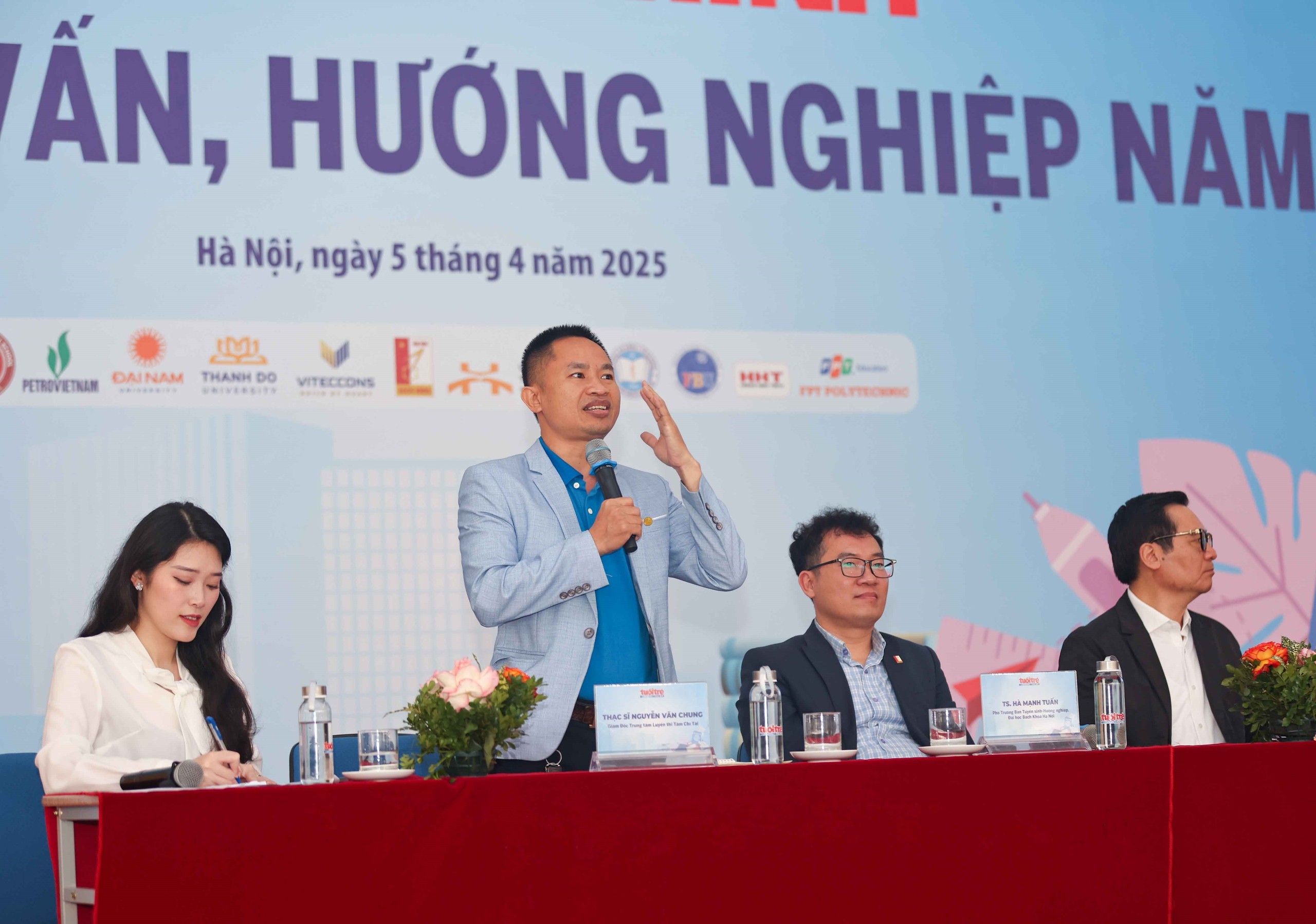 Đối thoại tư vấn hướng nghiệp - ảnh 4