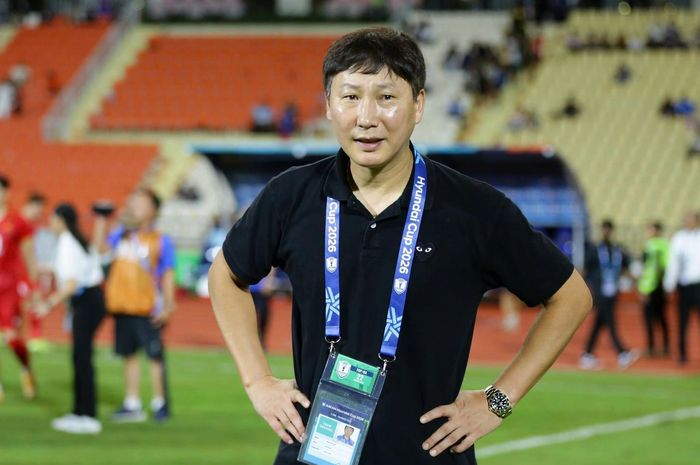 Báo Indonesia: HLV Kim Sang-sik đã tạo ra một "cái bẫy" cho ĐT Thái Lan ngay từ vòng bảng - Ảnh 1. Báo Indonesia: HLV Kim Sang-sik đã tạo ra một "cái bẫy" cho ĐT Thái Lan ngay từ vòng bảng - Ảnh 1.